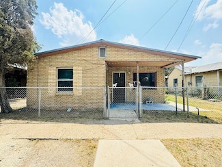 265 S Monroe St, Eagle Pass, TX 78852