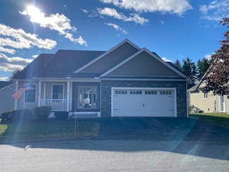 2 Benning St, Amherst, NH 03031