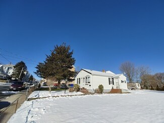 458 Buffinton St, Fall River, MA 02721
