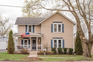 11819 Prairie Ave, Hebron, IL 60034