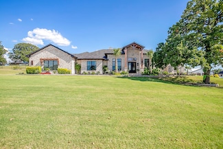 312 Pear Valley Ln, Burleson, TX 76028