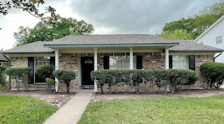 11807 Monticeto Ln, Stafford, TX 77477