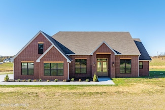 2355 E Cedar Tree Ln, Hartsburg, MO 65039