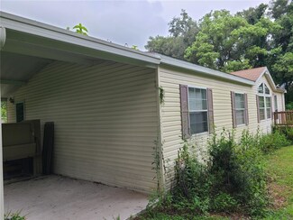 6707 Chenkin Rd, Zephyrhills, FL 33542