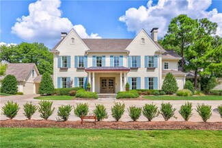 1601 Drury Ln, Nichols Hills, OK 73116