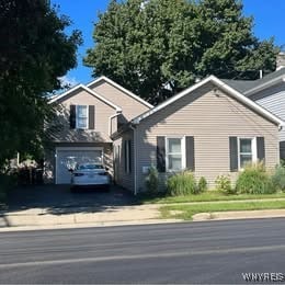 11 Saint John St, Lancaster, NY 14086