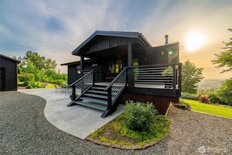 3993 Cabrant Rd, Everson, WA 98247