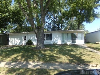 309 Fenwick Dr, New Carlisle, OH 45344