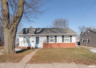 3744 Keota Ave, Davenport, IA 52802