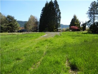 14 E Birnie Slough Rd, Cathlamet, WA 98612