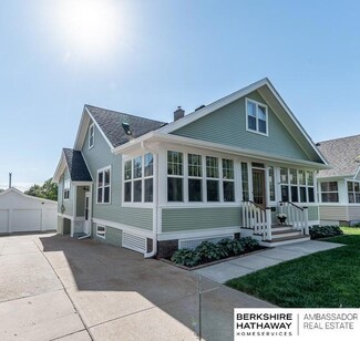 4657 Woolworth Ave, Omaha, NE 68106
