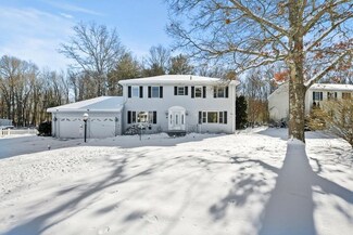51 Fairview Ave, Dudley, MA 01571