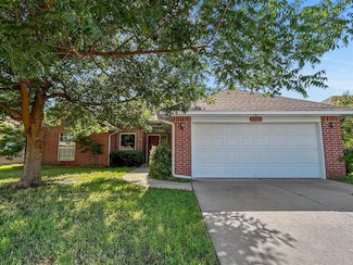 17413 Platinum Ln, Edmond, OK 73012
