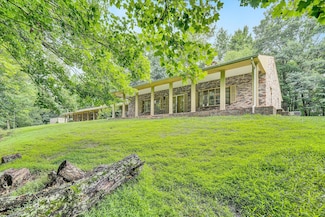 5885 Bent Mountain Rd, Roanoke, VA 24018