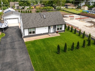 7225 Poplar Ln, Darien, IL 60561