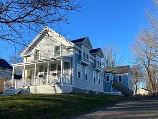 12 Summer St, Hampden, ME 04444