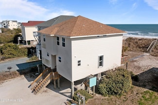 3802 Island Dr, North Topsail Beach, NC 28460