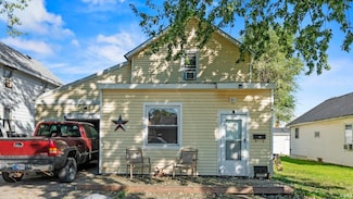 407 N Franklin St, Garrett, IN 46738