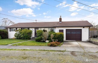 521 SW 3rd Ave, Oak Harbor, WA 98277