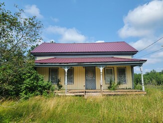 636 S Main St, Lincoln, ME 04457
