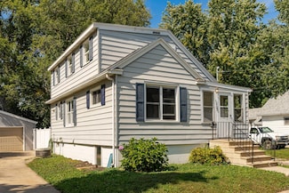 725 11th Ave SE, Rochester, MN 55904