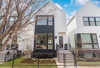 3726 N Milwaukee Ave, Chicago, IL 60641