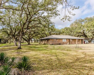 4311 Cr 417 Hoffman Rd, Markham, TX 77456