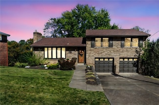 4859 Emblem Dr S, Pittsburgh, PA 15236