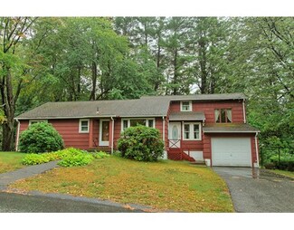 6 Francis St, Salem, NH 03079