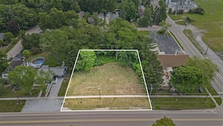 309 S Whittaker St, New Buffalo, MI 49117