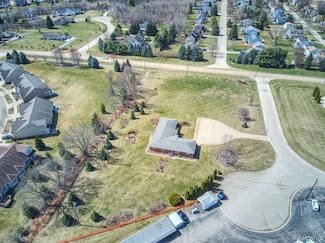 27036 Sandy Hill Ln, Lyon Charter Township, MI 48165
