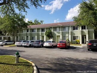 132 Hidden Ct Rd Unit 24-D, Hollywood, FL 33023