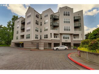 1616 S Harbor Way Unit 302, Portland, OR 97201