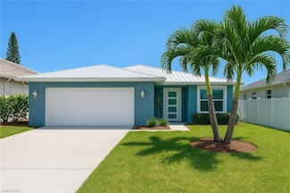 522 110th Ave N, Naples, FL 34108