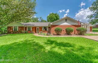 810 Magnolia Rd, Clinton, MS 39056