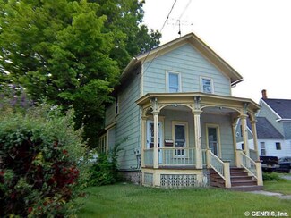 66 Myrtle St, Le Roy, NY 14482