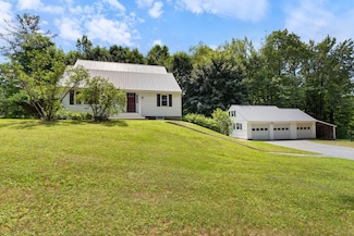 35 Evergreen Rd, Bethel, ME 04217