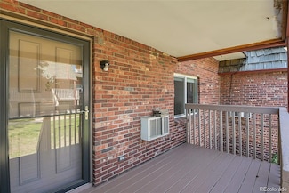 5401 E Warren Ave Unit 204, Denver, CO 80222