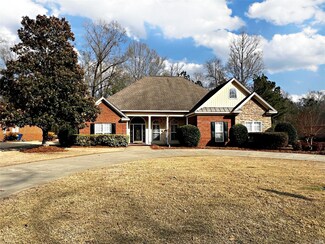 165 Mountain Laurel Rd, Wetumpka, AL 36093