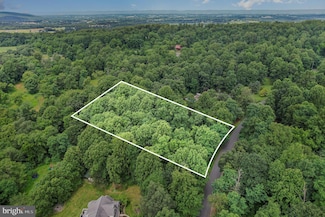5 Glencarron Ct, Carroll Township, PA 17019