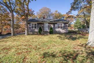 521 Lincoln Road Extension, Hyannis, MA 02601