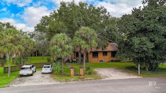 531 W Laurel Ave, Foley, AL 36535