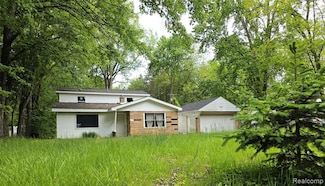 3416 Willard Rd, Birch Run, MI 48415