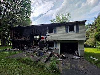 6001 Ridge Rd, Williamson, NY 14589