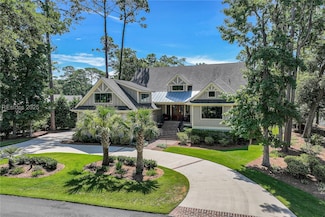 9 Strawberry Hill Rd, Hilton Head Island, SC 29928