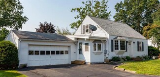 23 Laurier St, Somersworth, NH 03878