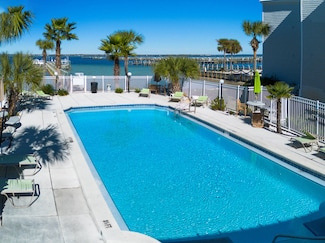 1330 Miracle Strip Pkwy SE Unit 204, Fort Walton Beach, FL 32548