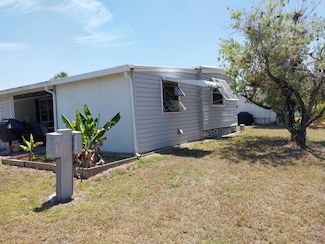 15775 Blue Skies Dr Unit 122, North Fort Myers, FL 33917