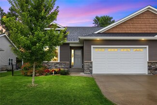 3010 Sunflower St, Ely, IA 52227