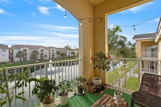 2620 S University Dr Unit 310, Davie, FL 33328